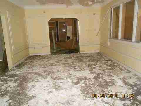 3303 Lawrence (10)_m.jpg